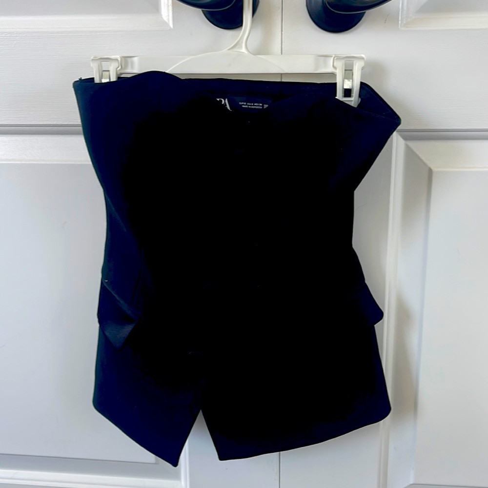 Women’s Zara strapless tuxedo top black size small